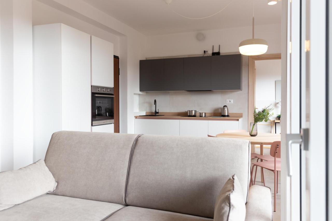 New Exclusive Melegnano Apartments- Near Train Station エクステリア 写真