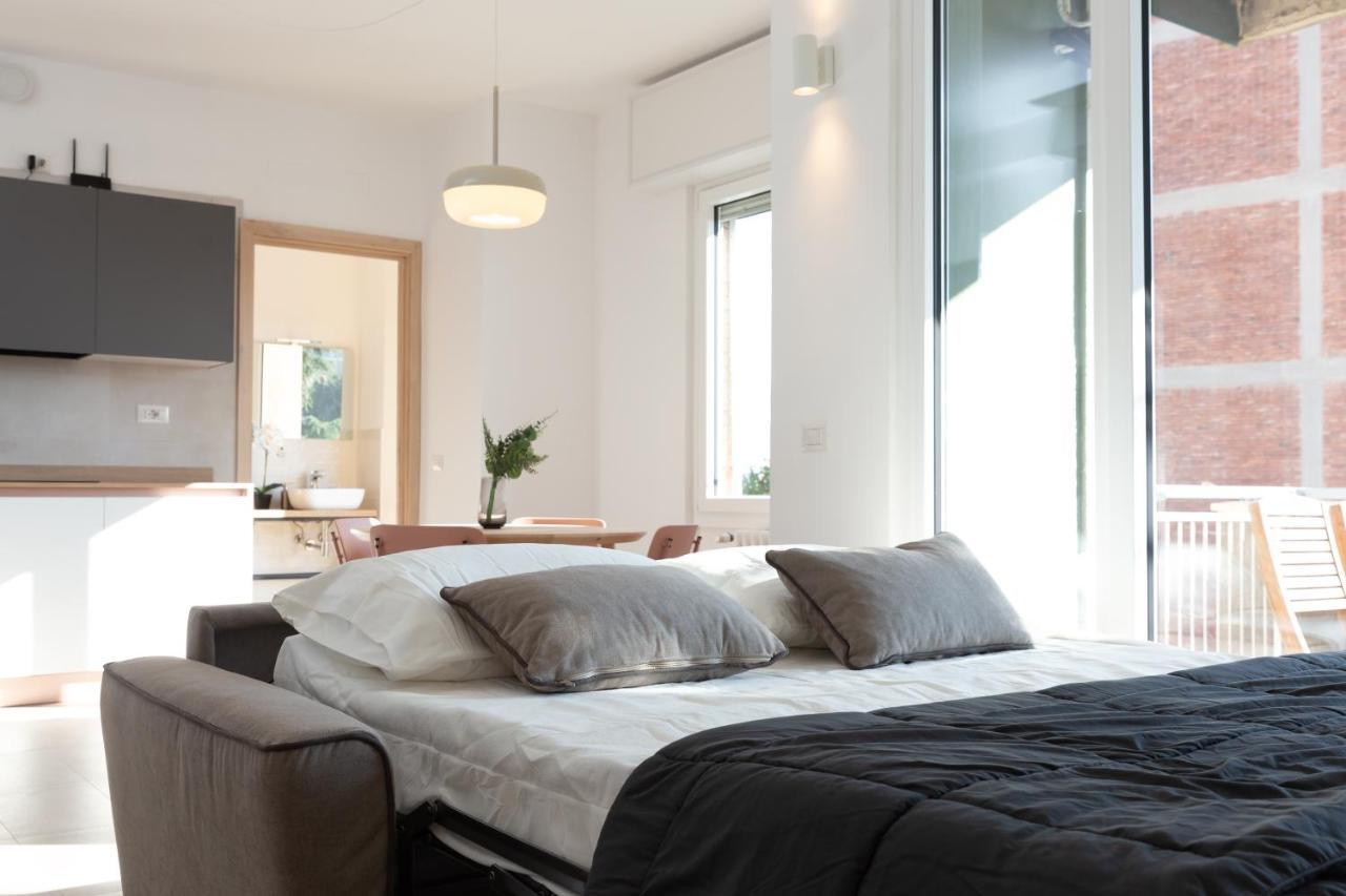 New Exclusive Melegnano Apartments- Near Train Station エクステリア 写真