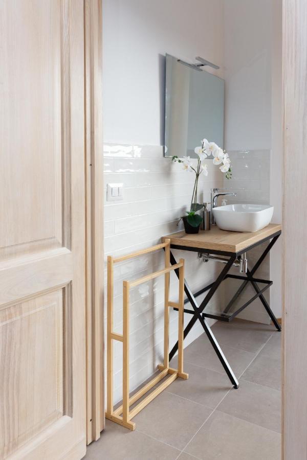 New Exclusive Melegnano Apartments- Near Train Station エクステリア 写真
