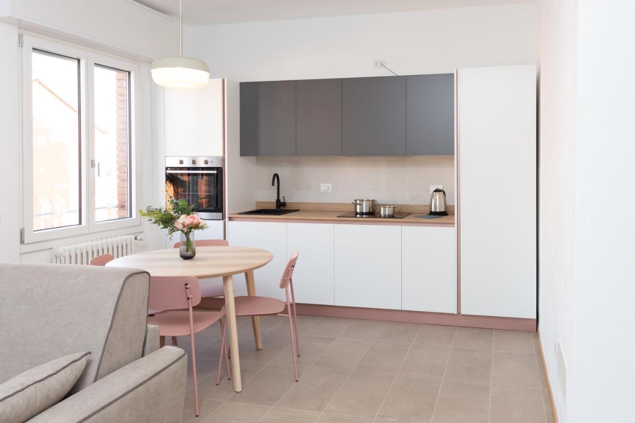 New Exclusive Melegnano Apartments- Near Train Station エクステリア 写真